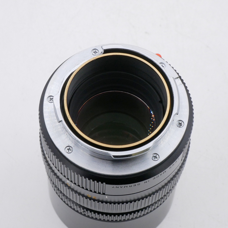 S-H-JRUN3T_3.jpg - Leica MF 90mm F/2.8 Elmarit-M Lens