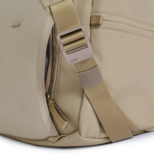 1023000_D.jpg - Urth Arkose 20L Backpack with Camera Insert (Beige)