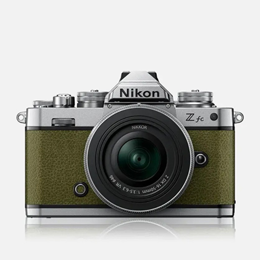 Nikon Z fc Olive Green Nikkor DX 16-50mm