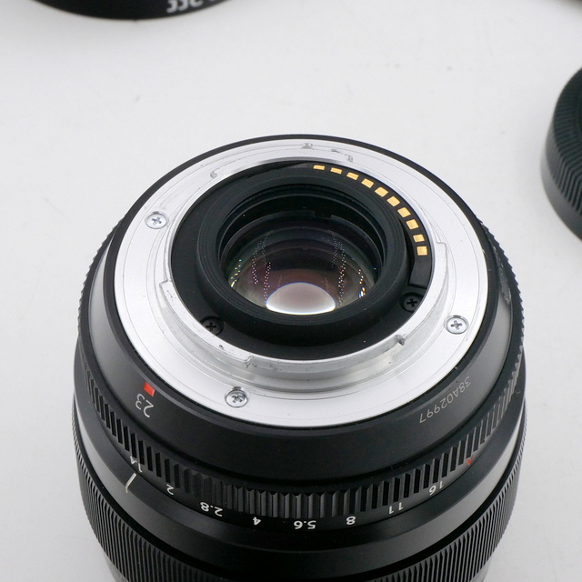 S-H-27VPRW_3.jpg - Fujifilm XF 23mm F/1.4 R Asph Lens