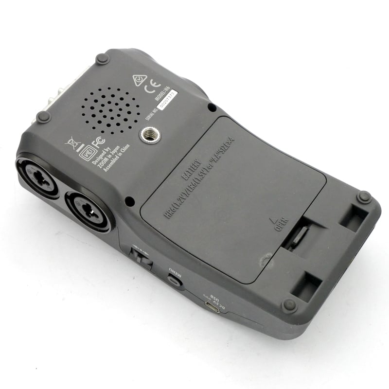 S-H-4A7JFW_4.jpg - Zoom H6 Handy Recorder with XYH-6 and MSH-6 Mic Capsules