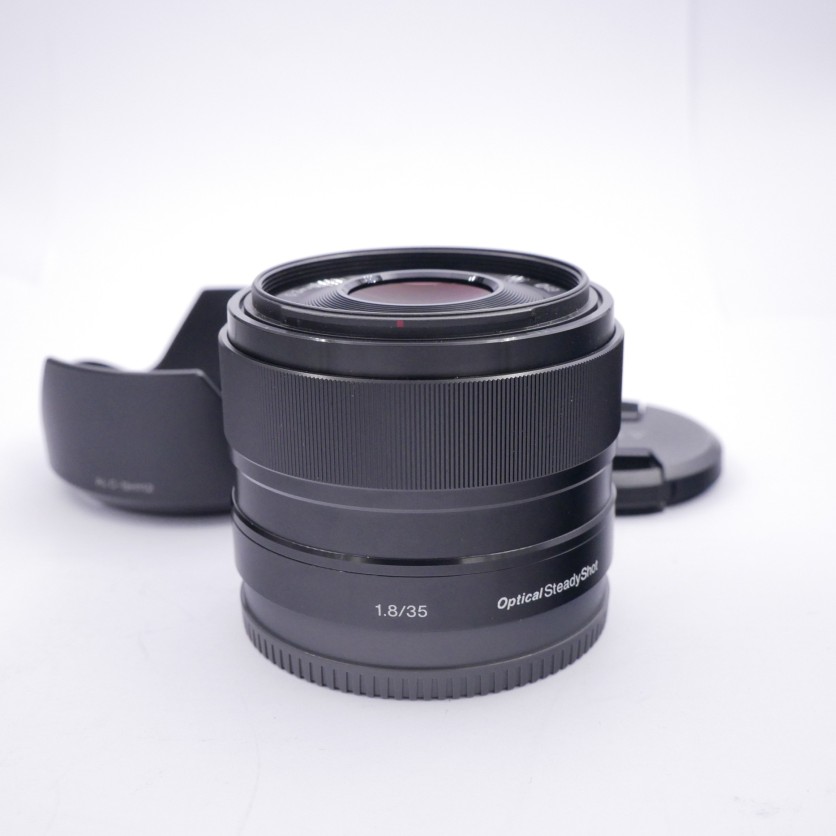 Sony E 35mm F/1.8 OSS Lens