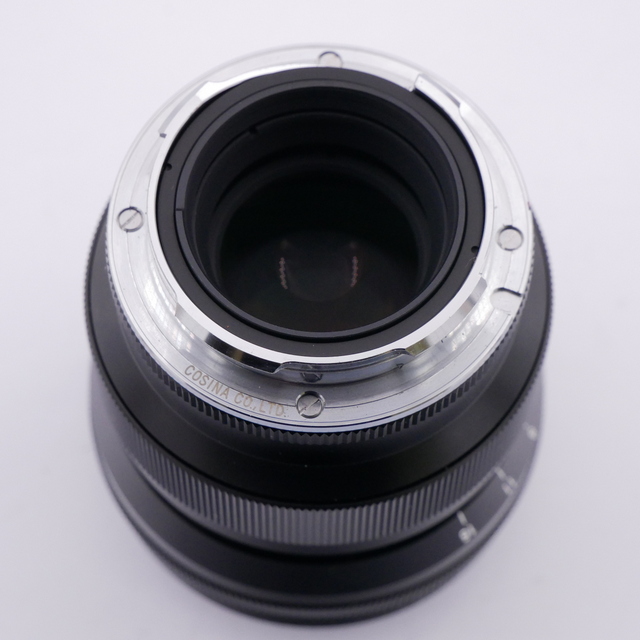 S-H-AHXEVD_3.jpg - Voigtlander MF 75mm F/1.5 Nokton Aspherical Vintage Line Lens in Leica M Mount
