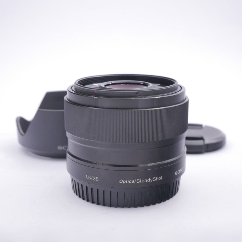 Sony E 35mm F/1.8 OSS Lens