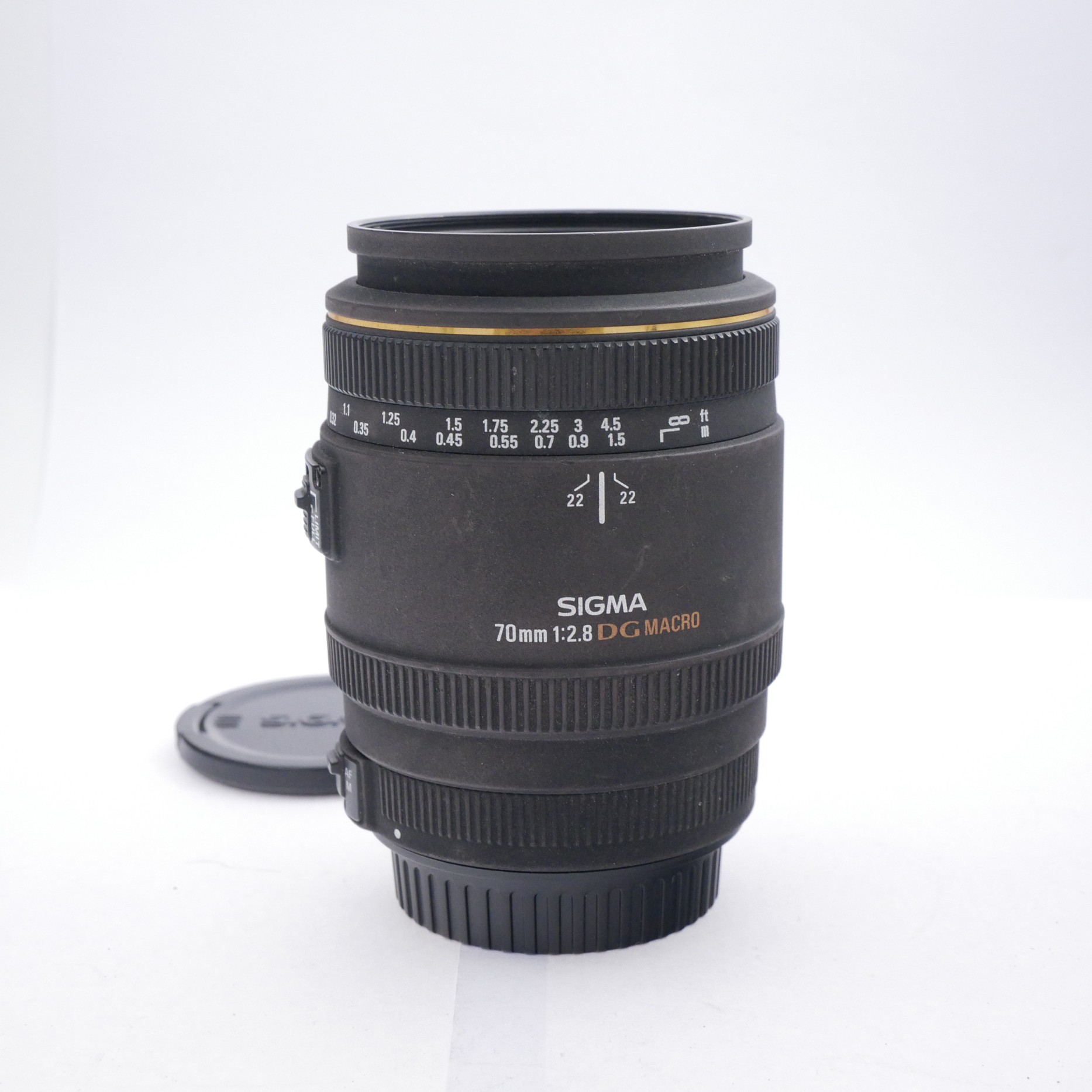 Sigma 70mm F2.8 DG Macro Lens for EF-Mount