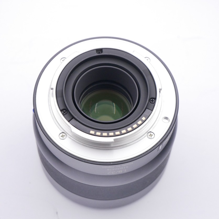 S-H-KXF5A9_3.jpg -  Zeiss Touit 32mm F1.8 in Sony E Mount