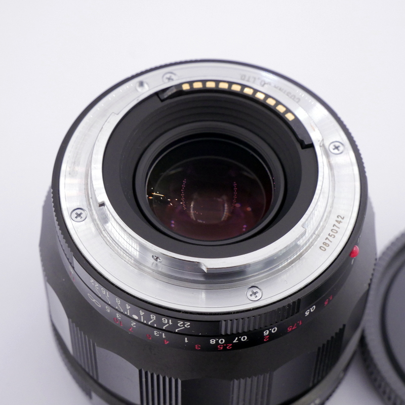 S-H-SP3AF2_3.jpg - Voigtlander MF 40mm F/1.2 Aspherical Nokton Lens in Sony FE Mount