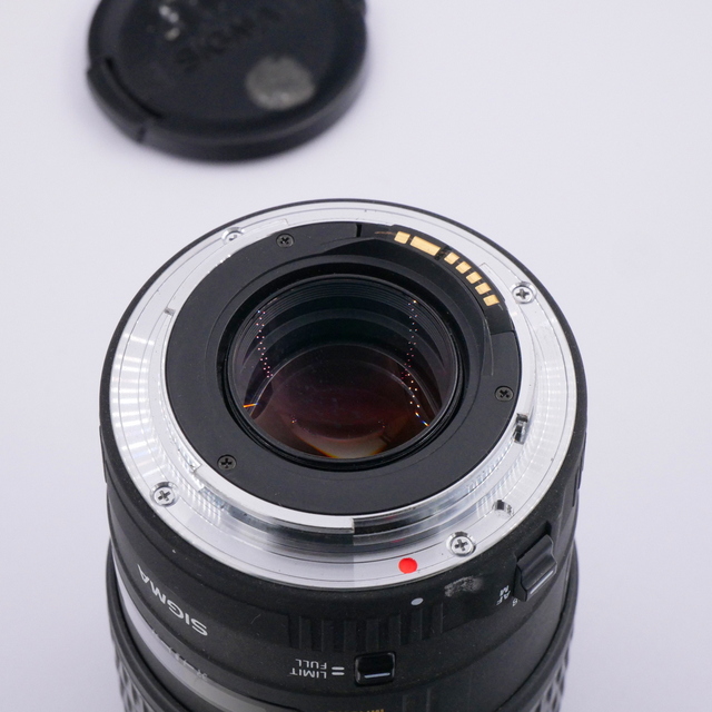 S-H-U68SPP_3.jpg - Sigma AF 105mm F/2.8 Macro Lens in Canon EF Mount