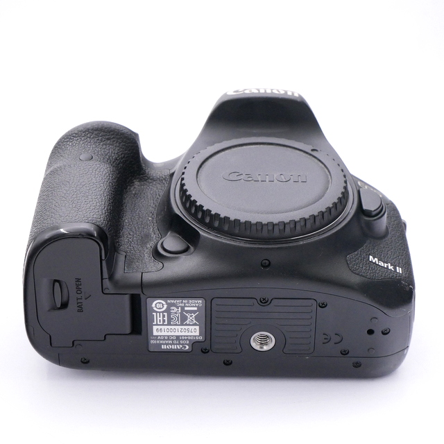 S-H-WHCXX7_4.jpg - Canon Eos 7D mk II Body - 52K Frames