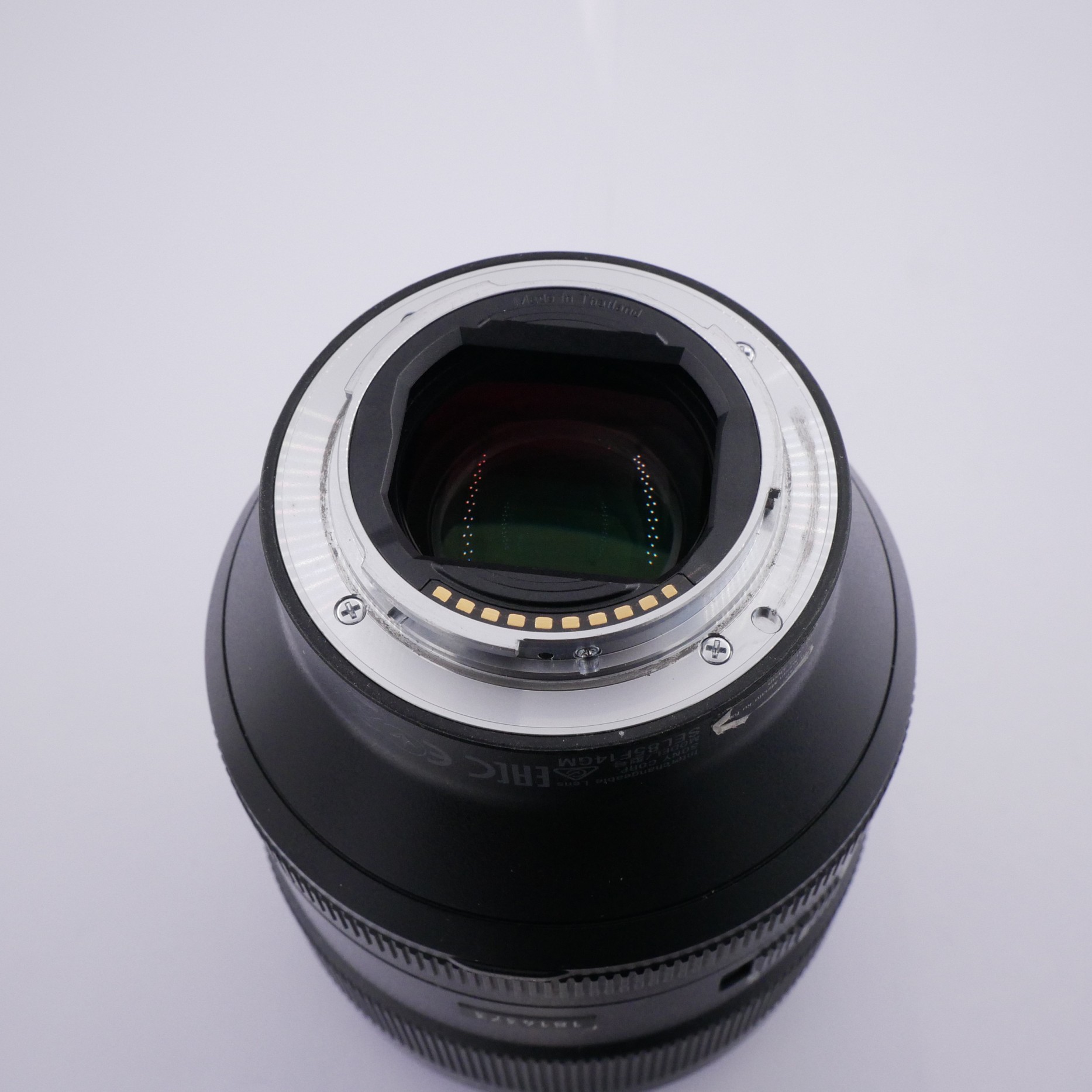 S-H-WXWE94_3.jpg - Sony FE 85mm F1.4 GM Lens